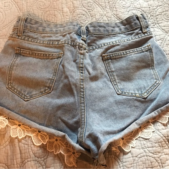 Shorty Shorts - Picture 2 of 2